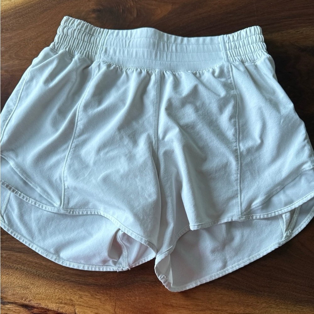 Lululemon Hotty Hot shorts size 4